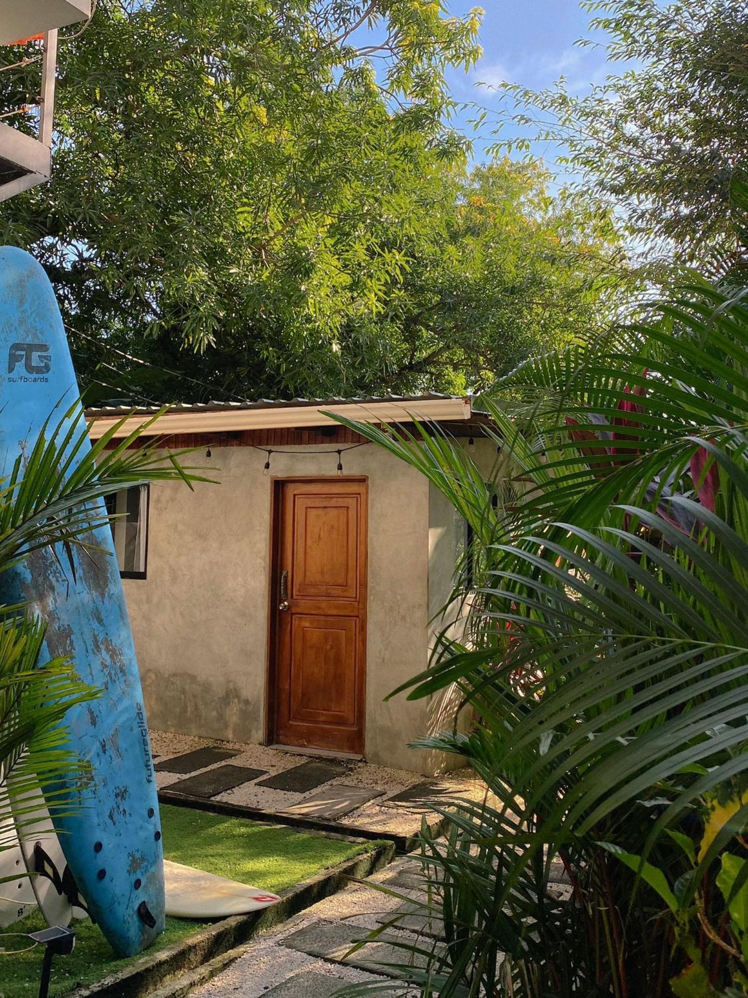 Cabinas Playa Surf Hostel Playa Santa Teresa  Экстерьер фото